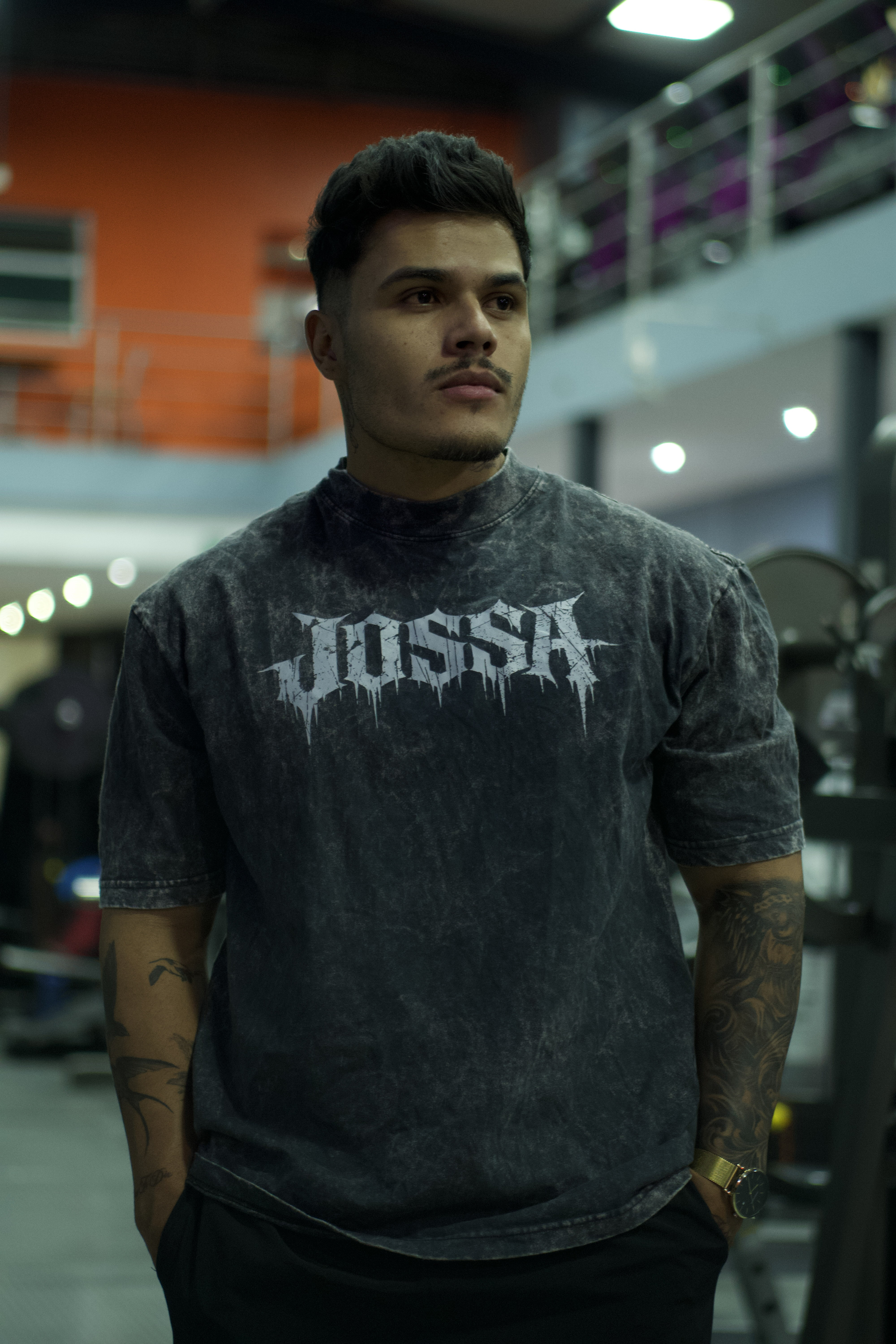 Playera Dark Legacy gris para hombre de JOSSA Athletics